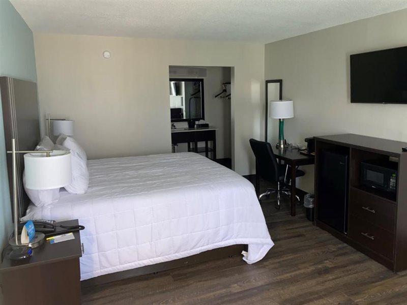 Days Inn By Wyndham Goldsboro Esterno foto